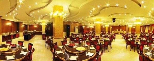 تعداد زیاد افراد مبتلا شده به کرونا در مراسم عروسی در ایران تعداد زیاد افراد مبتلا شده به کرونا در مراسم عروسی در ایران - اسپوتنیک ایران