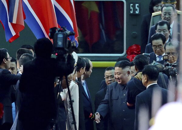 رهبر کره شمالی در ویتنام - اسپوتنیک ایران  