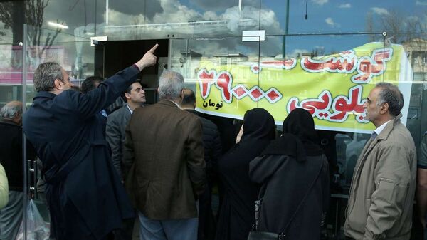لزوم رونمایی از سیاستهای جدید ضد تورم در ایران - اسپوتنیک ایران  