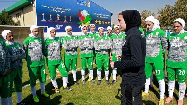 محک جدی دختران فوتبالیست ایرانی در سوچی - اسپوتنیک ایران  