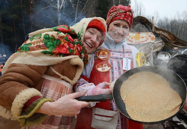 بلینی غذای محلی در روسیه - اسپوتنیک ایران  