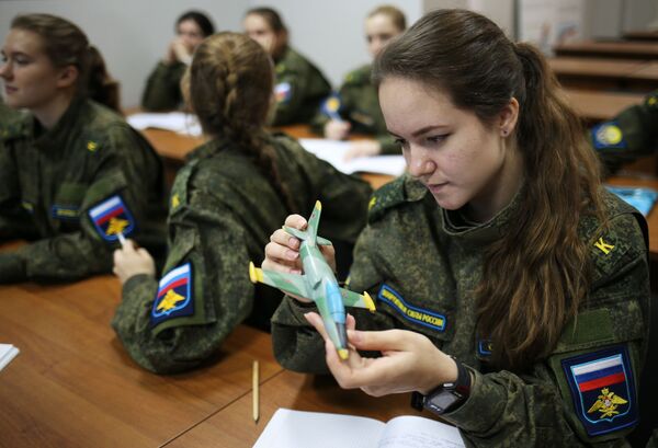 دختران نظامی در روسیه - اسپوتنیک ایران  