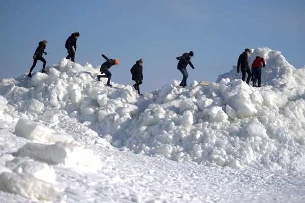 برف و یخ در خلی فنلاند - اسپوتنیک ایران  