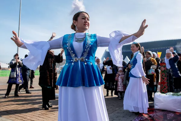 جشن نوروز در شهر آستانه قزاقستان جشن نوروز در شهر آستانه قزاقستان - اسپوتنیک ایران