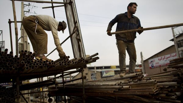 افزایش دستمزد کارگران در ایران - اسپوتنیک ایران  