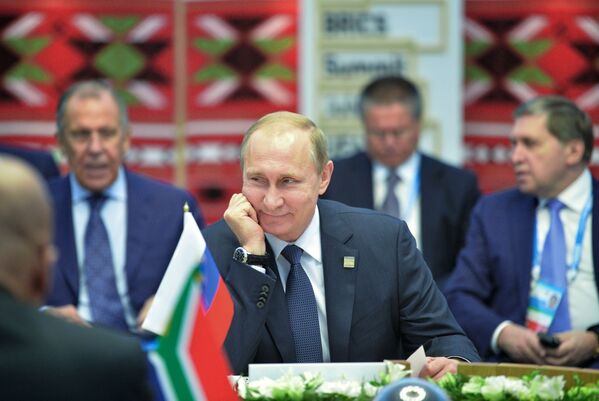 ولادیمیر پوتین، رئیس جمهور  روسیه در  نشست بریکس در اوفا - اسپوتنیک ایران  
