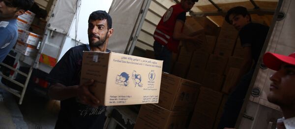 ارسال کمکهای مشترک امارات و عربستان برای سیلزدگان ایران ارسال کمکهای مشترک امارات و عربستان برای سیلزدگان ایران - اسپوتنیک ایران