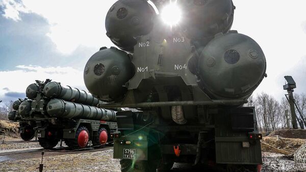 روسیه آماده است تا به ایران مجموعه دفاع موشکی اس-400 را عرضه کند - اسپوتنیک ایران  