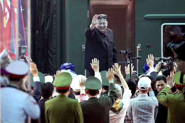 رهبر کره شمالی در قطارش در ویتنام - اسپوتنیک ایران  