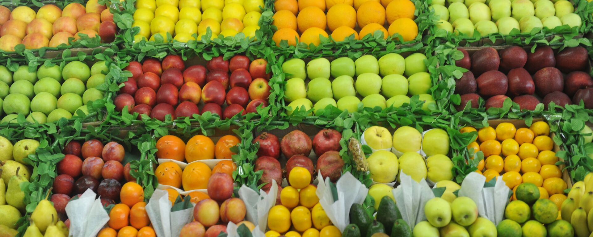 وزارت صنعت ایران: میوه‌های دپو شده مربوط به دلال‌ها بوده  - اسپوتنیک ایران  , 1920, 10.05.2021