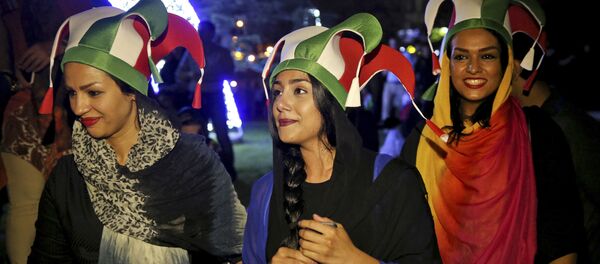 ۱۷ درصد دختران در ایران زیر ۱۸ سال ازدواج می کنند - اسپوتنیک ایران  