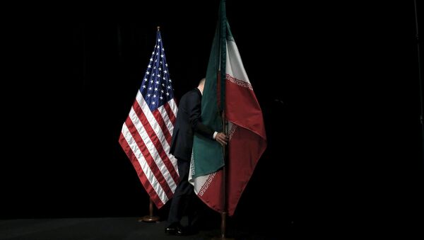 ایران ، آمریکا  و ارتباطات در اتاق انتظار - اسپوتنیک ایران  