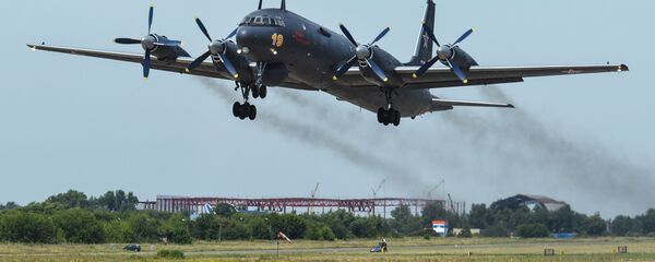 پرواز هواپیمای ایل ۳۸ روسی در نزدیکی ناو آمریکایی + ویدئو
 - اسپوتنیک ایران  