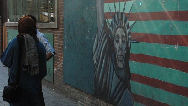 مقاومت مردم ایران، آمریکا را به عقب نشینی مجبور کرده است - اسپوتنیک ایران  