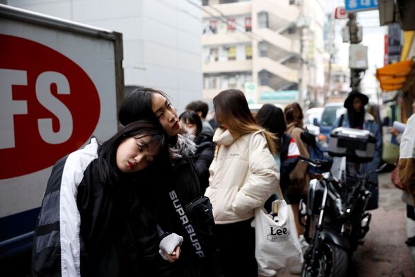 دختران ژاپنی در اروزی مسابقه پاپ کره - اسپوتنیک ایران  