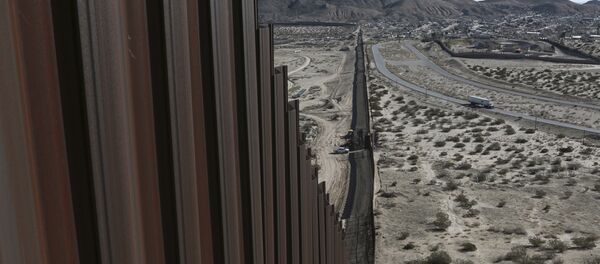 انسداد موقت پول ساخت دیوار مرزی آمریکا با مکزیک انسداد موقت پول ساخت دیوار مرزی آمریکا با مکزیک - اسپوتنیک ایران