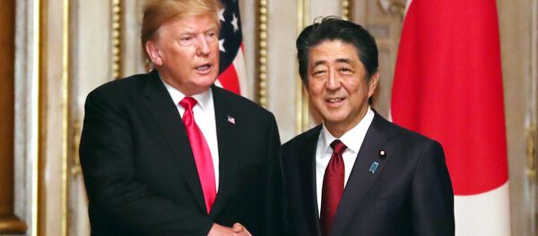 درخواست ترامپ از نخست وزیر ژاپن برای سفر به ایران درخواست ترامپ از نخست وزیر ژاپن برای سفر به ایران - اسپوتنیک ایران