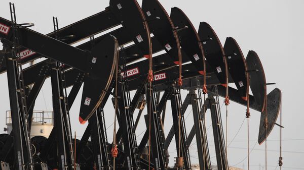 کاهش محسوس قیمت نفت در جهان  - اسپوتنیک ایران  