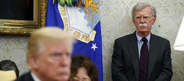 بولتون به اروپا توصیه کرد که چگونه باید با ترامپ برخورد کند بولتون به اروپا توصیه کرد که چگونه باید با ترامپ برخورد کند - اسپوتنیک ایران