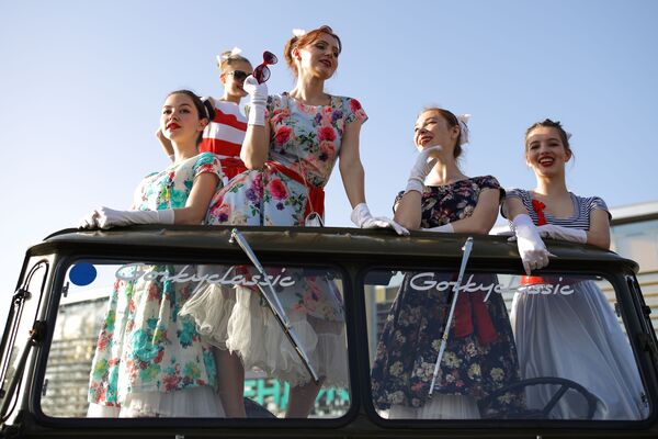 نمایش اتومبیل «ناخیموف» در گلنجیک - اسپوتنیک ایران  