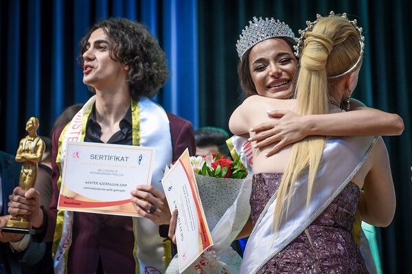 سمرا حسینوا ، برنده مسابقه زیبارویان مرد و زن آذربایجان در سال 2019 - اسپوتنیک ایران  