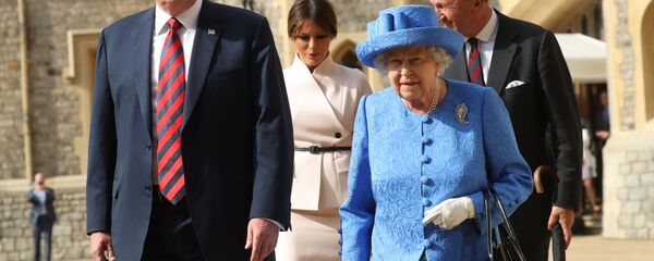 شکایت ملکه الیزابت از ترامپ به خاطر از بین بردن چمن کاخ  - اسپوتنیک ایران  