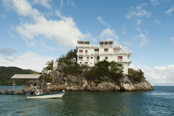 هتل Dunbar Rock در جزیره خصوصی در گاندوراس - اسپوتنیک ایران  