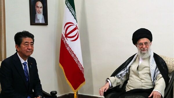 دیدار نخست وزیر ژاپن با رهبر ایران - اسپوتنیک ایران  