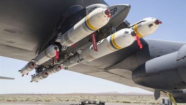 بمب افکن استراتژیک B-52 Stratofortress - اسپوتنیک ایران  