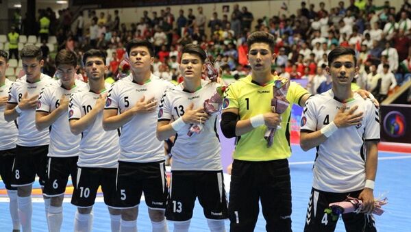بازی فوتبال بین تیم های افغانستان و ایران - اسپوتنیک ایران  