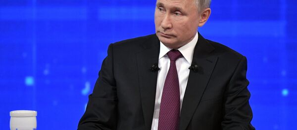 پوتین: شواهدی در دست دارم که من آدم فضایی نیستم پوتین: شواهدی در دست دارم که من آدم فضایی نیستم - اسپوتنیک ایران