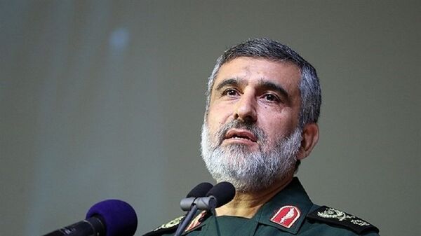 
فرمانده هوافضای سپاه: آمریکا و هیچ کشور دیگری جسارت تجاوز به ایران را ندارد
 - اسپوتنیک ایران  