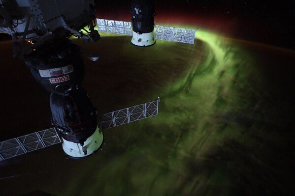 نمایش شفق جنوبی از فضا- عکس از کریستینا کخ فضانورد ناسا - اسپوتنیک ایران  