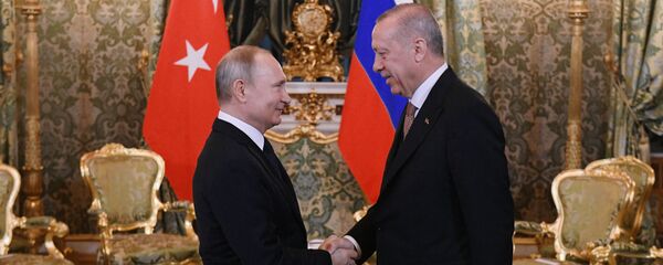 پوتین : روسیه روابط خود با ترکیه را با ارزش می شمارد پوتین : روسیه روابط خود با ترکیه را با ارزش می شمارد - اسپوتنیک ایران