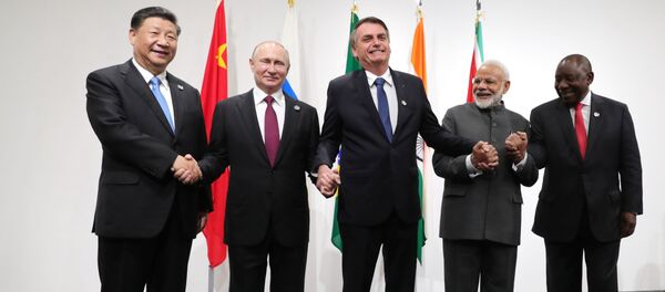 پوتین به همراه رهبران بریکس پوتین به همراه رهبران بریکس - اسپوتنیک ایران