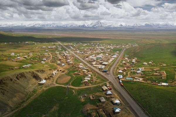 روستای ساری تاش از ارتفاعات - اسپوتنیک ایران  