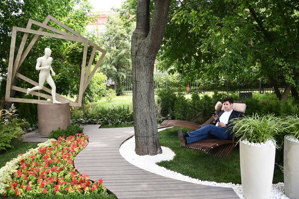 طراحی باغ « راهی به ستارگان» در فستیوال باغ ها و گل ها در مسکو - اسپوتنیک ایران  