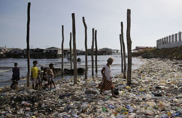  پلاژ پر از زباله در شهر پورت مورسبی ، پایتخت پاپوآ ـ گینه نو - اسپوتنیک ایران  