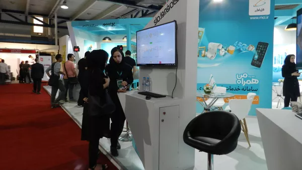 مدارس، والدین و فرزندان در ایران هوشمند می شوند - اسپوتنیک ایران  