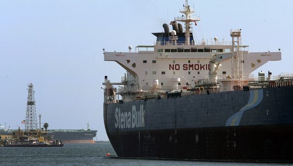انگلیس اقدامات امنیتی را برای کشتی های خود در تنگه هرمز کاهش می دهد - اسپوتنیک ایران  