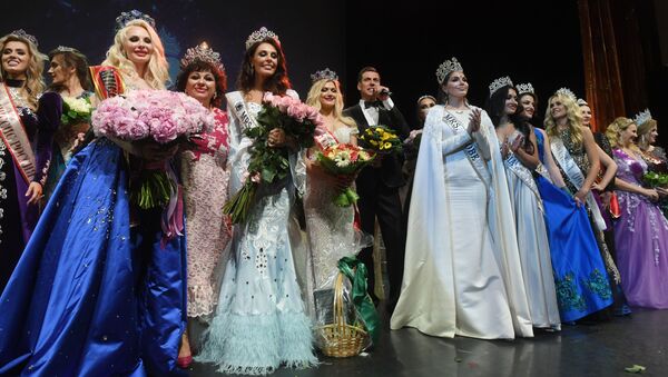 شرکت کنندگان کنکور زیبایی «بانوی روسیه2019» در مسکو - اسپوتنیک ایران  