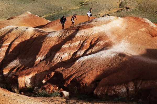 دره ای زیبا در آلتای که به عنوان تکه ای از مریخ بر روی زمین معروف است - اسپوتنیک ایران  