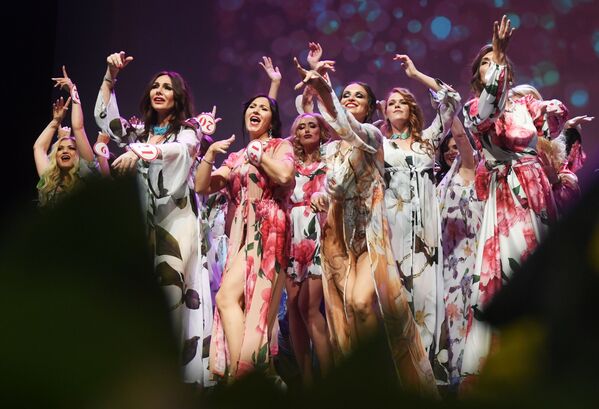 شرکت کنندگان کنکور زیبایی «بانوی روسیه2019» در مسکو - اسپوتنیک ایران  