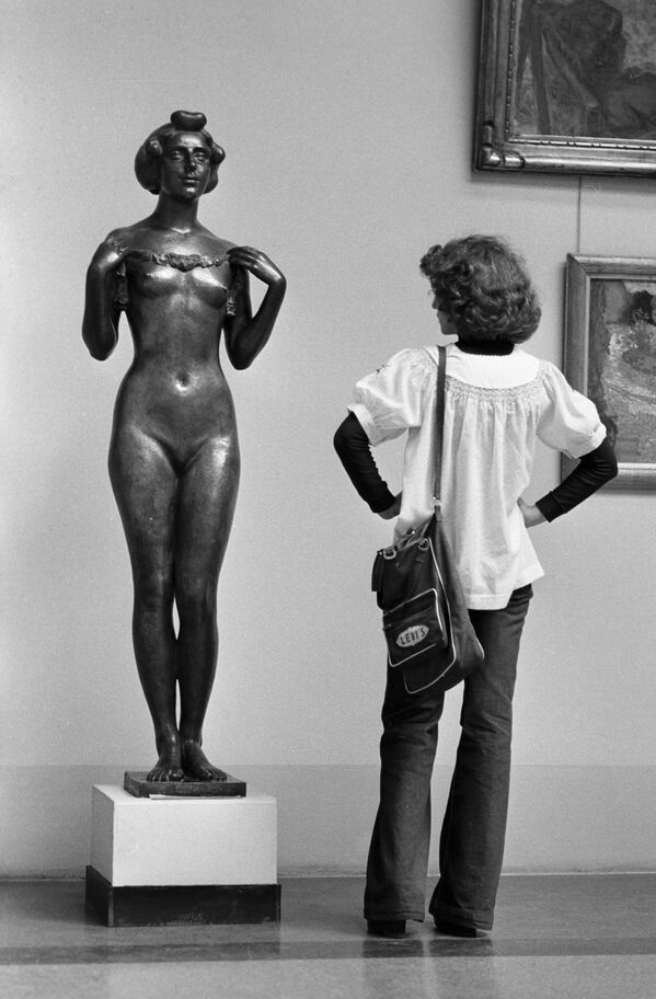 مجسمه برنزی در موزه هنرهای معاصر پوشکین، سال ۱۹۷۹ - اسپوتنیک ایران  