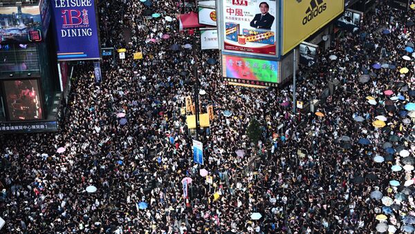 تجمع میلیونی معترضان در هنگ کنگ + ویدئو - اسپوتنیک ایران  
