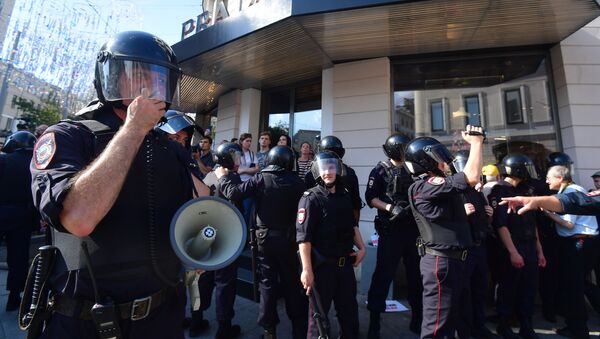 وزارت خارجه چین: موضع غرب به تظاهرات ها در مسکو مداخله است - اسپوتنیک ایران  