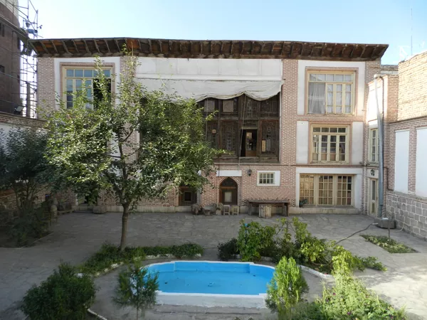 قدمت  خانه موزه کبیری به اواخر دوره ی زندیه باز می گردد