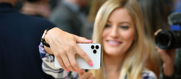 به روز رسانی ناگهانی آیفون های قدیمی 
 - اسپوتنیک ایران  