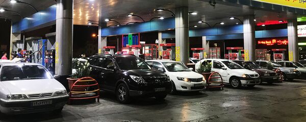 پمپ بنزین تهران  - اسپوتنیک ایران  