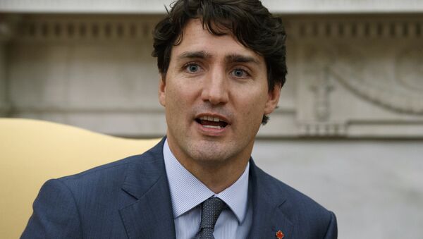 حضور نخست وزیر کانادا در مهمانی شب عربی با آرایش صورت تیره رنگ - اسپوتنیک ایران  